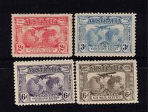 [Airmail - Charles Kingsford Smith's World Flights, Inscription "AIR MAIL SERVICE" at Bottom, Typ L]