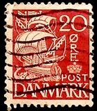 [Caravel - 1 Line of Fields Left of "D" in "DENMARK", type AT17]