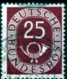 [Corno postale - Filigrana: Linee decorative a zig zag decrescenti, BP dritto capovolto - Stampatore: Bundesdruckerei - Disegno: Georg Alexander Mathéy, Scrivi K8]