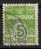 [Wavy Lines - Steel Engraving. Top Field on Left Lion's Top Paw Colored, type AS11]