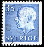 [King Gustaf VI Adolf of Sweden & Tree Crowns - New Colors and Values, type FA60]