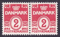 [Wavy Lines - Steel Engraving. Top Field on Left Lion's Top Paw Colored, type AS9]