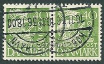 [Caravel - Steel Engraving. 2 Lines of Fields Left of "D" in "DENMARK", type AT5]