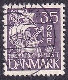[Caravel - Steel Engraving. 2 Lines of Fields Left of "D" in "DENMARK", type AT4]