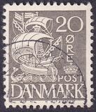 [Caravel - Steel Engraving. 2 Lines of Fields Left of "D" in "DENMARK", type AT1]