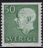 [King Gustaf VI Adolf of Sweden & Tree Crowns - New Colors and Values, type FA67]