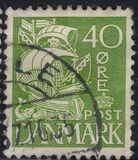 [Caravel - Steel Engraving. 2 Lines of Fields Left of "D" in "DENMARK", type AT5]