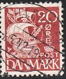 [Caravel - 1 Line of Fields Left of "D" in "DENMARK", type AT17]