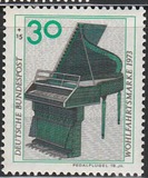 [Charity Stamps - Musical Instruments, Typ VB]