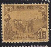 [Local Motives, type F14]