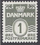 [Wavy Lines - Steel Engraving. Top Field on Left Lion's Top Paw Colored, tip AS8]