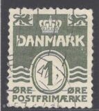 [Wavy Lines - Steel Engraving. Top Field on Left Lion's Top Paw Colored, tip AS8]