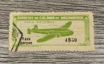 [Airmail - Overprinted "TAXE PERCUE", type BG3]