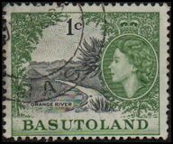 [Queen Elizabeth II, Local Motifs, type R1]