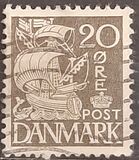 [Caravel - Steel Engraving. 2 Lines of Fields Left of "D" in "DENMARK", type AT1]