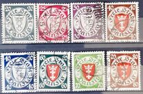 [Coat of Arms, type AV13]