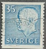 [King Gustaf VI Adolf of Sweden & Tree Crowns - New Colors and Values, type FA60]