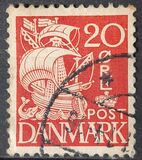 [Caravel - 1 Line of Fields Left of "D" in "DENMARK", type AT17]