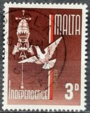 [Independence, type DN]