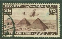 [Airmail - Airplane over Pyramids of Giza, type BK23]