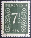 [Definitives - Different Perforation, type D14]